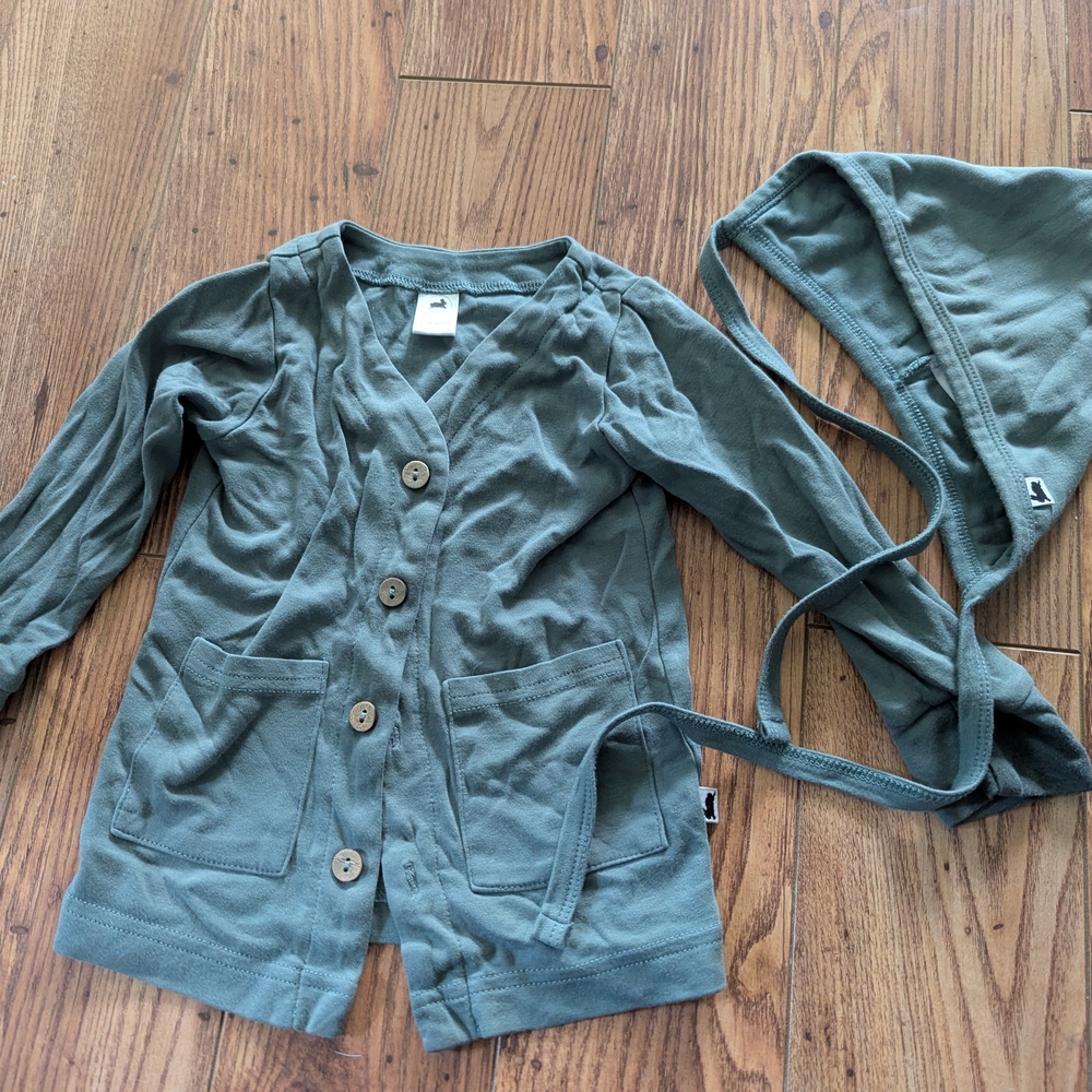 Green Button-Up Cardigan with Hood